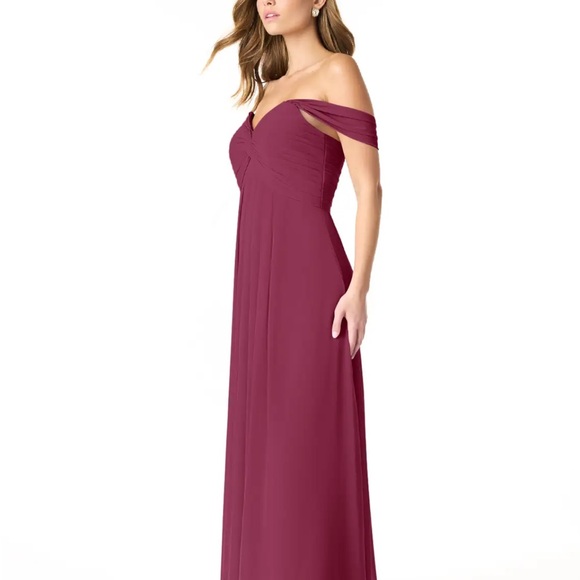 AZAZIE KAITLYNN
Merlot Empire Ruched Chiffon Convertible Dress - Picture 3 of 14